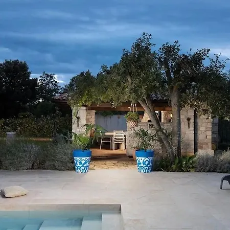 Terra Rossa Villa